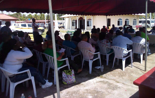 Reunión del Consejo provincial de Colón en la comunidad de Palmira en la Costa Arriba. Foto/Diómedes Sánchez