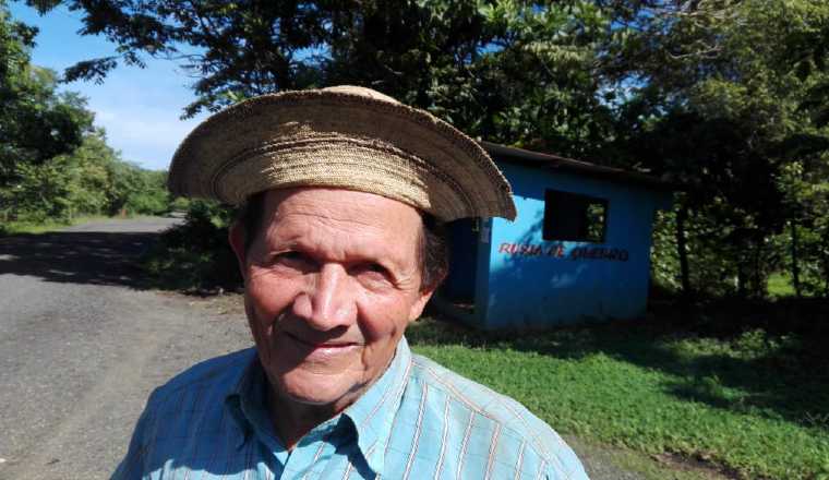 Domingo Peralta uno de los primeros pobladores de Rusia, en Quebro. Foto/Melquiades Vásquez