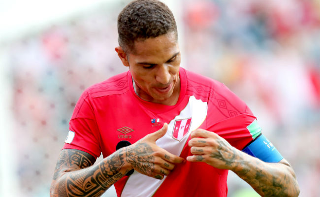 Paolo Guerrero anotó el segundo peruano. Foto:AP