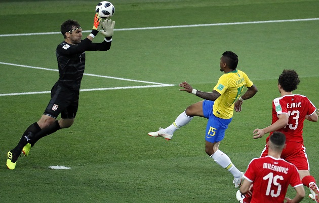 Paulinho tras anotar el 1-0. Foto EFE