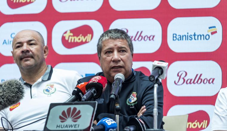 "El Bolillo"  durante la presentación de la lista de los 23 jugadores que irán al Mundial de Rusia 2018. /Foto EFE