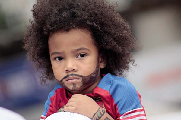 Afición: Este pequeño llegó a la plaza 5 de Mayo  identificado con el defensa de la selección nacional Román Torres, uno de los baluartes de la clasificación de Panamá a su primer mundial.