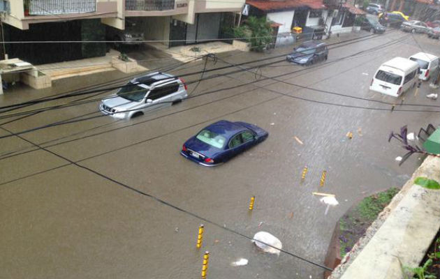 El empresario destacó que esto debe encender las alarmas, porque las inundaciones afectan a todos