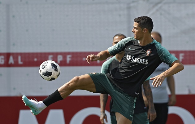 Cristiano Ronaldo en entrenamiento con la selección portuguesa. Foto AP