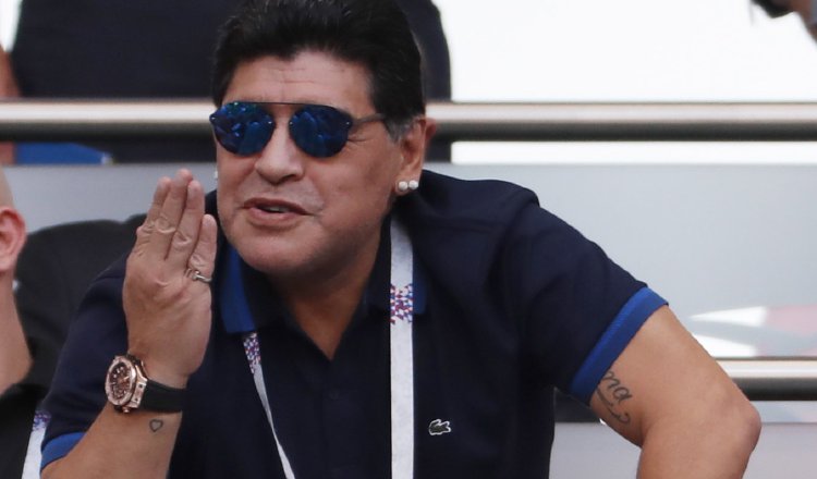 Diego Maradona ha dado de qué hablar durante el mundial, por su comportamiento en el palco.