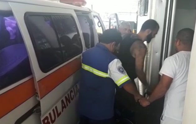 El adulto fue trasladado a la policlínica Gustavo A. Ross, en David. Foto: Mayra Madrid. 