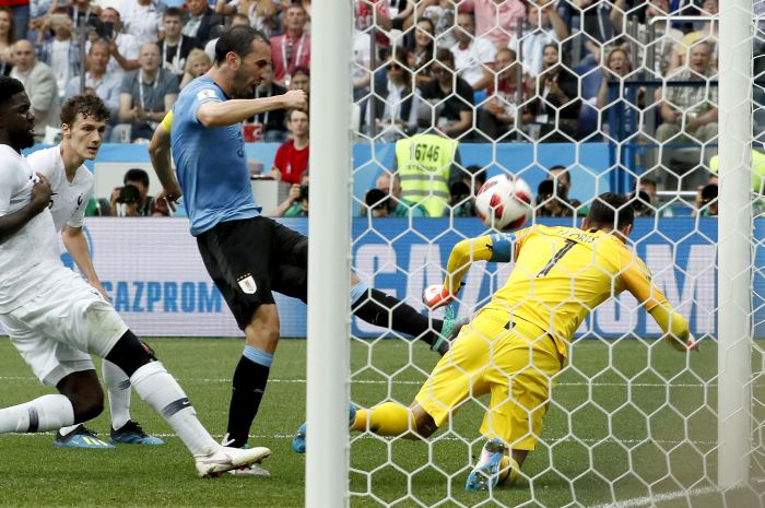 Hugo Lloris en  acción.