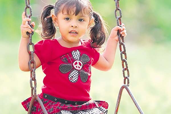 Todos los niños disfrutan mucho cuando se columpian. Pixabay