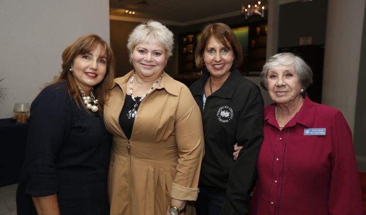 1.  María Estela Herbruger, Hannia Woodman, Diana Herbruger y Mary Carmen Rettally. 