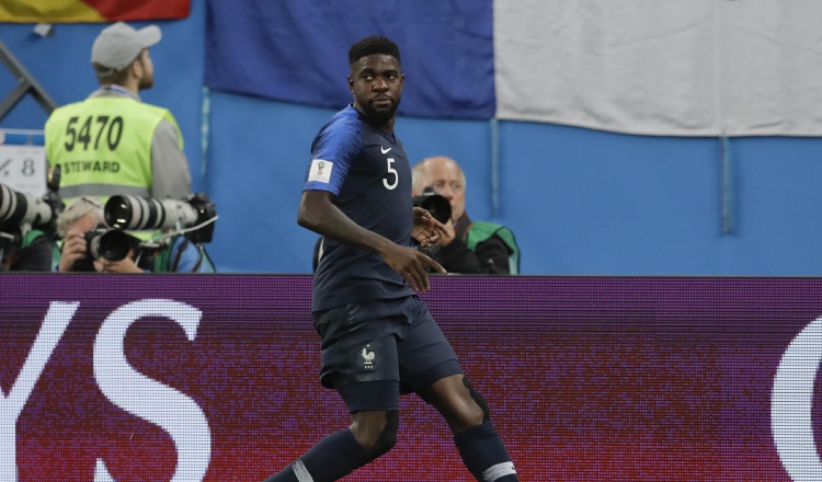 Samuel Umtiti  le dio el triunfo a Francia en semifinales. /Foto AP