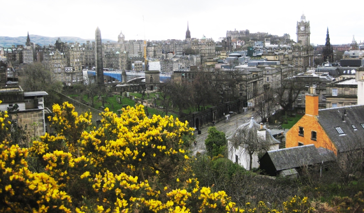 Vista de la ciudad de Edimburgo desde Calton Hill.  /Foto EFE