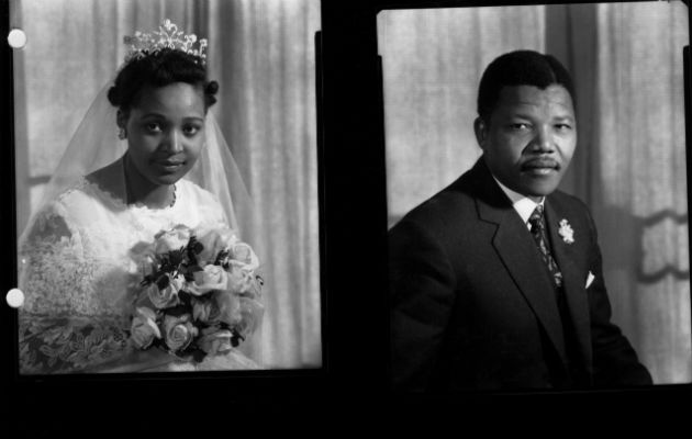 Nelson Mandela se casó en 1958 con Winnie Madikizela-Mandela. FOTO/AP