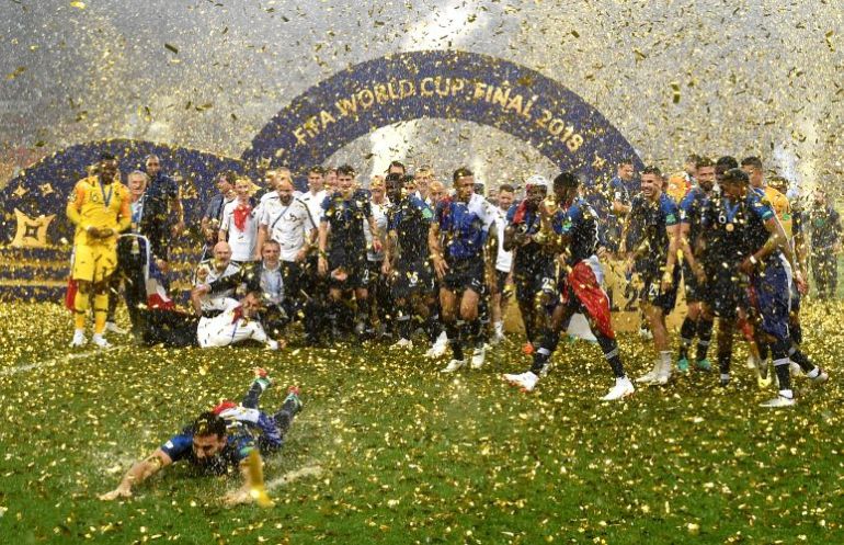 Francia celebra en el estadio en Moscú el título mundial. Foto EFE