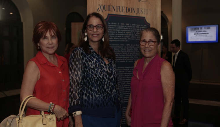 2. Geovanna Ruffo, Irene Delgado y Maribe Ruffo.