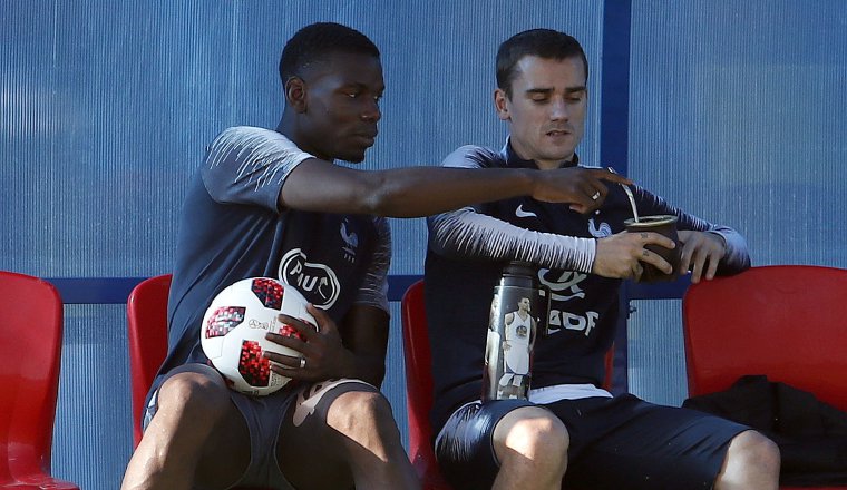 Paul Pogba (Izq.) y Antonine Griezmann. Paul Pogba (Izq.) y Antonine Griezmann. /Foto AP
