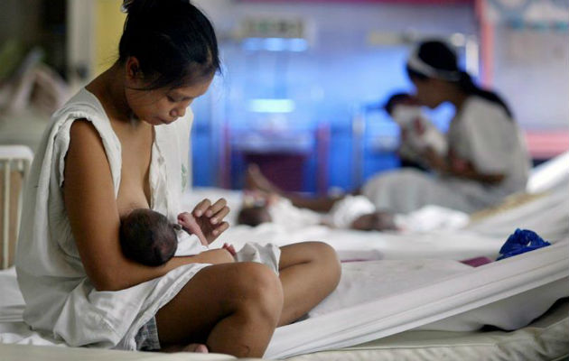 La Unicef y la Organización Mundial de la Salud (OMS) calculan que en 2017 unos 78 millones de recién nacidos esperaron más de una hora para ser amamantados tras su nacimiento