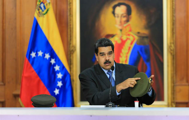 El presidente de Venezuela, Nicolás Maduro, mientras ofrece un mensaje en Caracas. Foto: EFE 