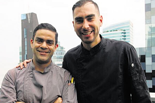  Los chefs Aldo Murgas y Víctor González    