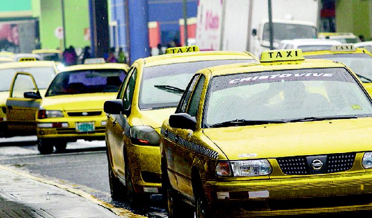 Los dueños y conductores de taxis no están de acuerdo con todos los puntos que propuso la ATTT. /Foto: Panamá América