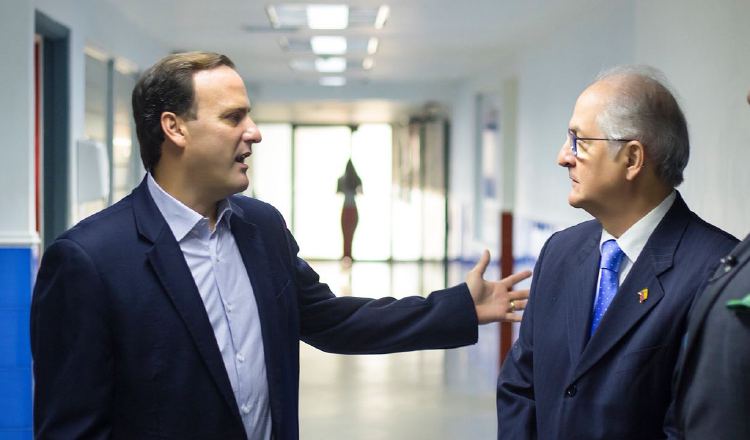 Riccardo Francolini Arosemena junto a Antonio Ledezma