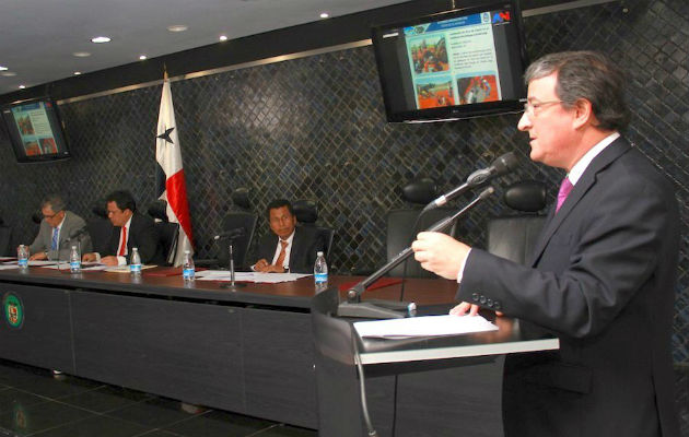 El proyecto fue presentado por el ministro encargado del Ministerio de Comercio e Industria (MICI), Néstor González. Foto/Cortesía