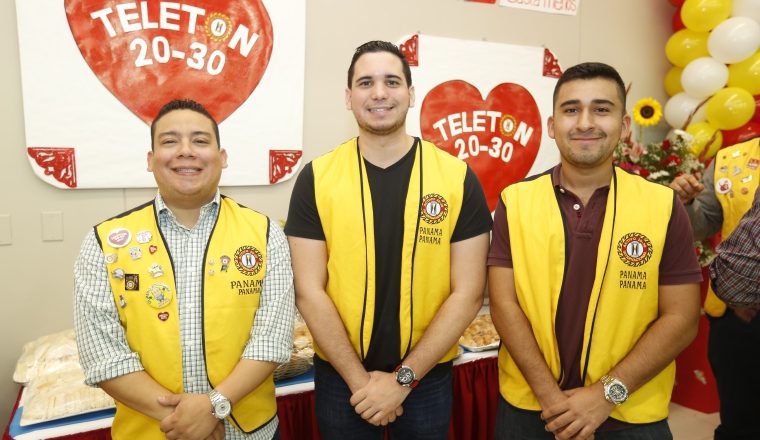 2. Olmedo Rodríguez, Gabriel Crespo y Luis Victoria.