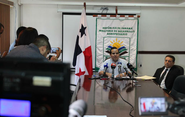 El Mida organizó una conferencia de prensa para explicar su versión sobre la compra de arroz a Guyana. / Foto: Mida. 