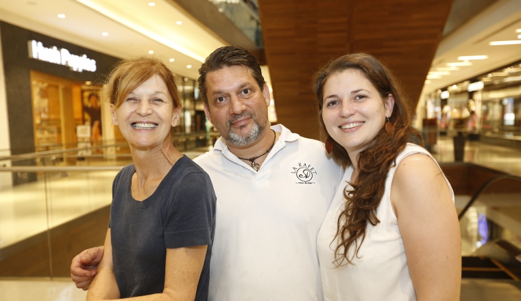 3. Sylvia Benassy, Stephane Díaz y Jiliette Ozanne.