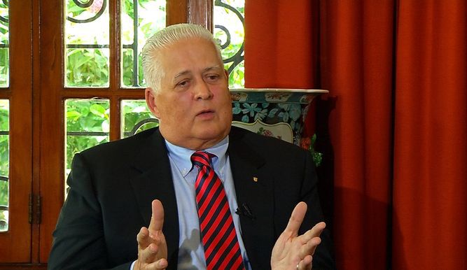 Ernesto Pérez Balladares sumó a el exalcalde Juan Carlos Navarro a su fórmula electoral. Foto/Archivos