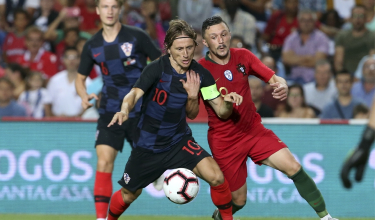 Luka Modric compite con Cristiano por el premio The Best. /Foto AP