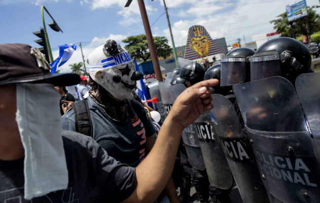 Los manifestantes, exigen la salida inmediata del presidente Daniel Ortega. FOTO/EFE