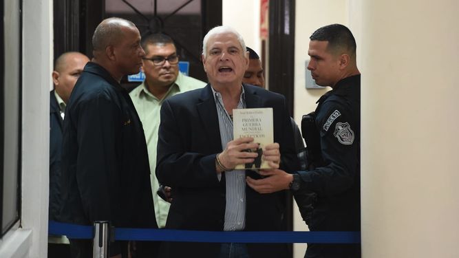 Ricardo Martinelli aseguró que el actual gobierno es responsable del deterioro de su salud. Foto: Epasa.