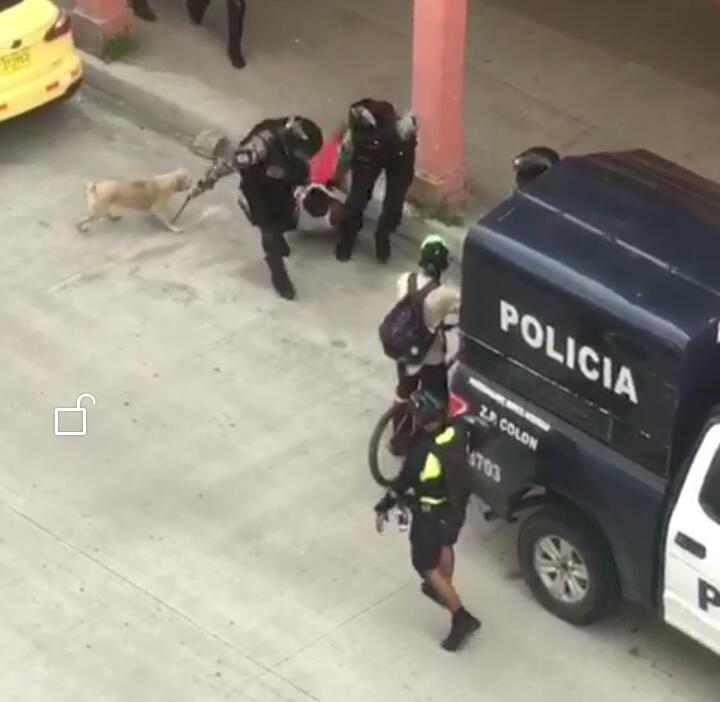 La policía logró la detención de unas tres personas. Foto/Diómedes Sánchez