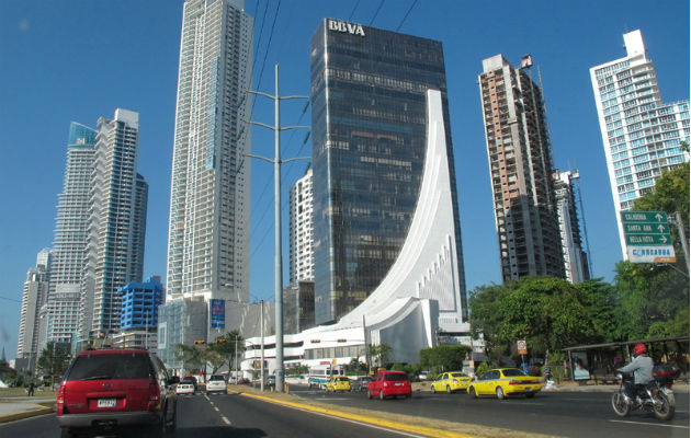 En los últimos dos años la economía de Panamá está desacelerada, ya que crece pero no al mismo ritmo de años anteriores.