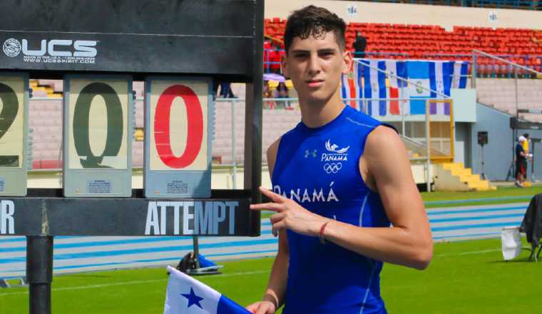 David Bósquez ganó oro en salto de altura. David Bósquez ganó oro en salto de altura.