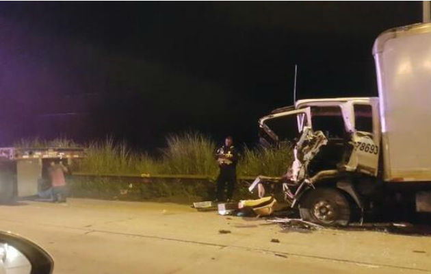 Los vehículos con daños tras el impacto por el accidente registrado a la altura de Burunga en Panamá Oeste. @TraficoCPanama Los vehículos con daños tras el impacto por el accidente registrado a la altura de Burunga en Panamá Oeste. @TraficoCPanama