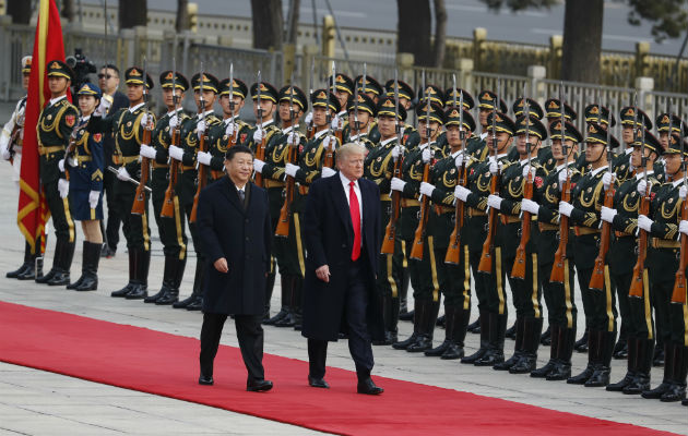 Donald Trump y el presidente chino, Xi Jinping firmarían el acuerdo en noviembre próximo. Foto: Archivo/Ilustrativa.,