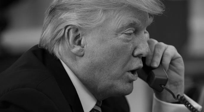 La llamada se produjo poco después de que Trump decidiera congelar cientos de millones de dólares en ayuda militar a Ucrania.  la Casa Blanca considera que se trató de una llamada 