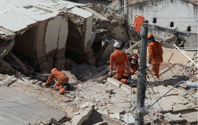 Al menos 2 muertos tras derrumbe de edificio en ciudad brasileña de Fortaleza