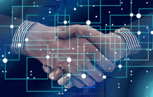 Las empresas que no aplican el blockchain no serán competitivos con el resto del mundo.