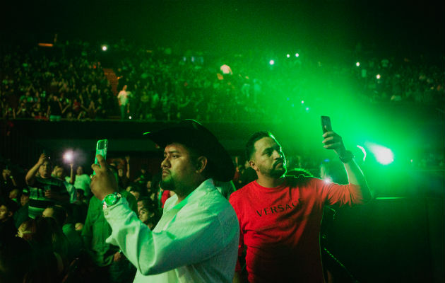 El trapcorrido mezcla la canción tradicional mexicana con influencias del hip-hop. Un show en Los Ángeles. Foto/ Alex Welsh para The New York Times.