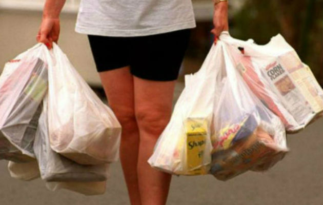 La Acodeco impuso multas por violar la norma que establece el uso de bolsas reutilizables.