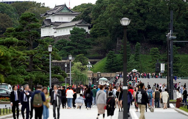 Tras asumir el cargo el pasado de mayo, Naruhito protagonizará el próximo martes una serie de ritos y festejos para presentarse como nuevo emperador ante el pueblo nipón.