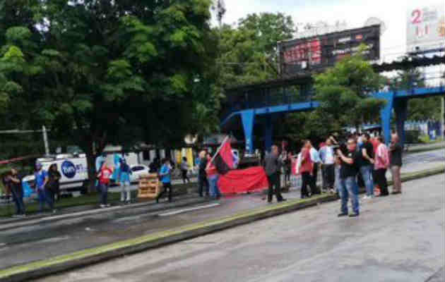 Ciudad paralizada por reformas constitucionales. Foto/Redes