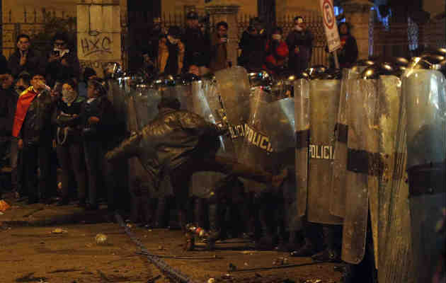 Las protestas en Bolivia denuncian un presunto fraude en las elecciones nacionales . Foto/EFE