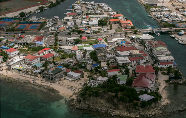 Dos años tras el huracán “Irma”, aún se pueden ver muchos edificios dañados del lado francés de San Martín. Foto/ Meghan Dhaliwal para The New York Times.