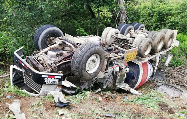 Una persona herida tras vuelco de concretera en Ocú ocu_vuelco_via.jpg