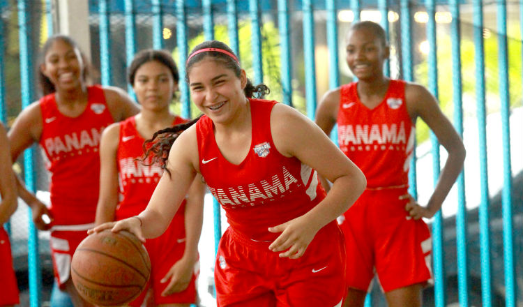 El equipo panameño entrenó en la cancha del Instituto Italiano Enrico Fermi. Foto Anayansi Gamez