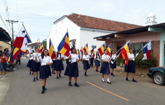 Se espera que el desfile inicie a las 10 de la mañana, y termine en  la medianoche. Foto: Thays Domínguez.