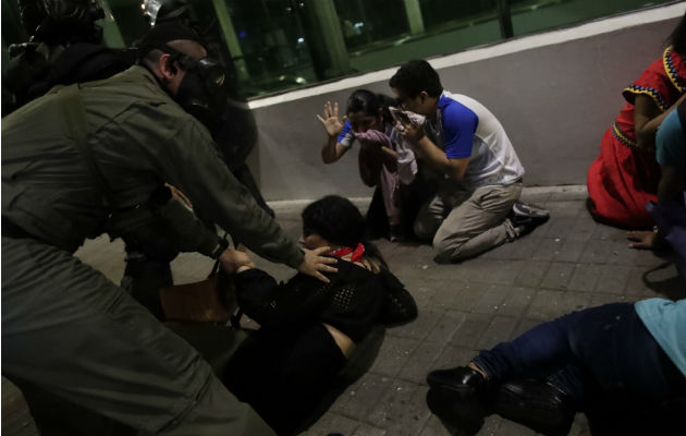 Protestas contra las reformas a la Constitución.